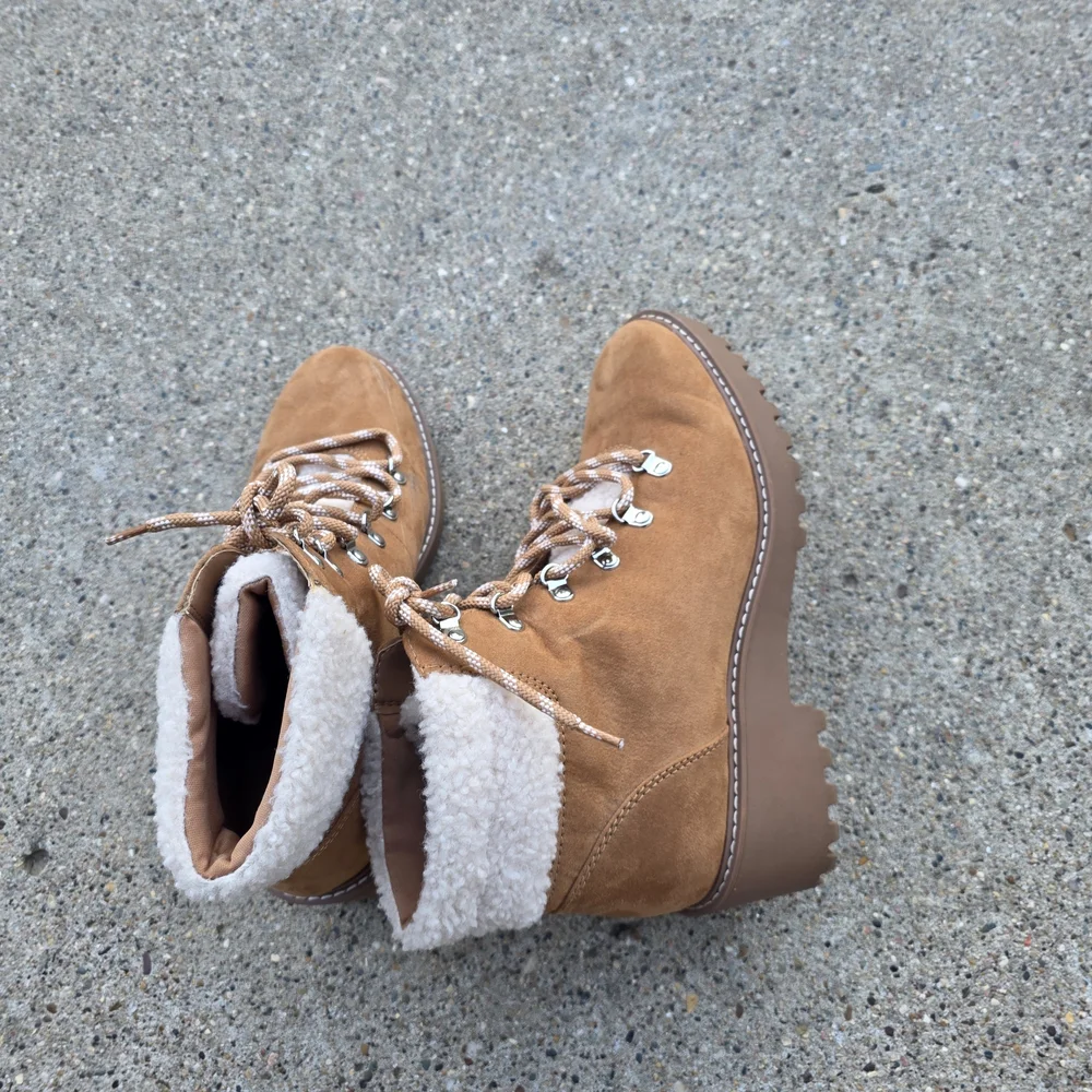 Universal Threat Women's Tan Suede Ankle Boots Size 8.5